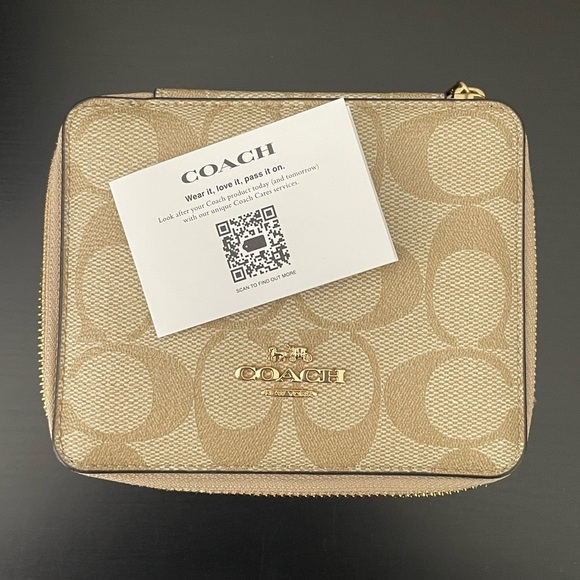 Coach Large Jewelry Box in Signature Canvas Light Khaki/Chalk • Brand 🆕 - Picture 15 of 16